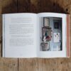 9780241480496-06.jpg (Eng) A Modern Way to Live: 5 Design Principles from The Modern House(Hardcover) / Matt Gibberd (Author)