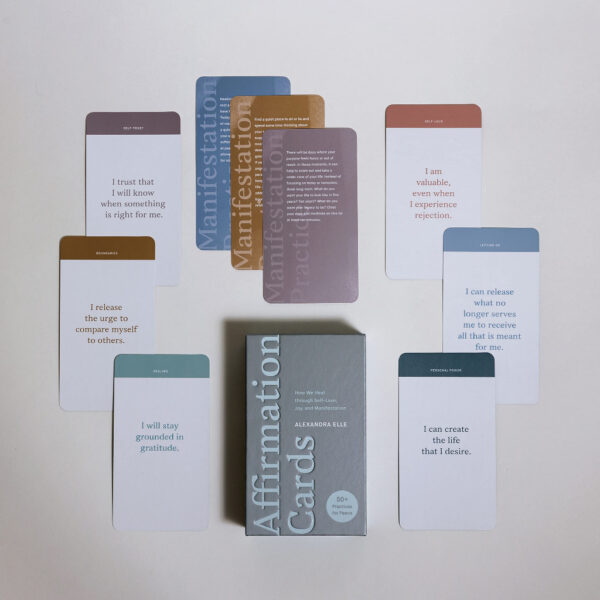 9781797216270-03.jpg (Eng) Affirmation Cards How We Heal through Self-Love, Joy, and Manifestation / ALEXANDRA ELLE