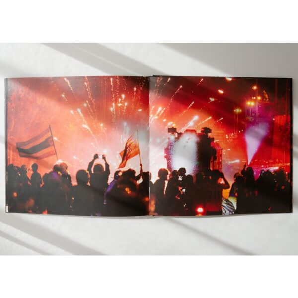 No God No King Only Human ( PHOTO BOOK) / KARAVA Publishing